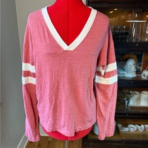 Faherty Sunwashed Organic Cotton V-Neck Varsity Stripe Pullover Top M